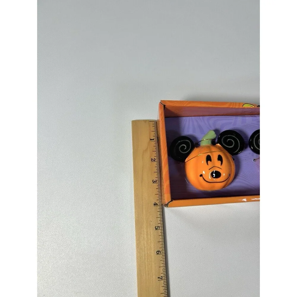 Disney Mickey Minnie Mouse Halloween Jack OLantern Ceramic Salt & Pepper Shakers